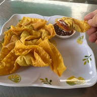 บะหมี่เกี๊ยวกุ้งธนพร