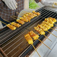 ระตะมา ก๋วยเตี๋ยวเป็ดพะโล้ ซุปเปอร์ขาไก่สูตรต้นตำรับ หัวหิน