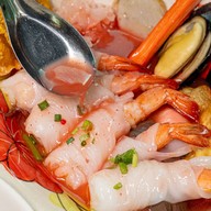 ก๋วยเตี๋ยวปากหม้อน่าล่อในสวน