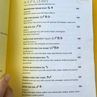 Luna Lanai Bar & Restaurant