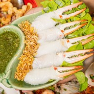 ก๋วยเตี๋ยวปากหม้อน่าล่อในสวน