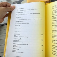 Luna Lanai Bar & Restaurant