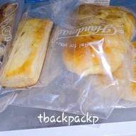 เมนูของร้าน Puffy bake - ร้านเบเกอรี่หนามแดง