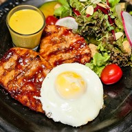 เมนูของร้าน สวนผัก โอ้กะจู๋ ปตท.สาขาเมืองทองธานี