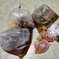 เมนูของร้าน ก๋วยเตี๋ยวเป็ดหม้อ สะพานเหลือง สาขา 1