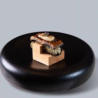 EN HACHI Hand Roll & omakase bar