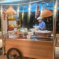 บรรยากาศ ห้องอาหาร EAT โรงแรม โอโซ่ นอร์ธ พัทยา