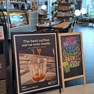 หน้าร้าน The Coffee Club Riverside Plaza