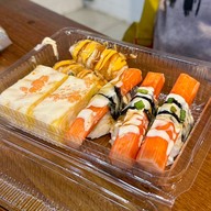 เมนูของร้าน บอยซูชิ ตลาดนัดริมคลอง สะพานใหม่