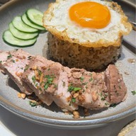 Samsuan Dessert & Dining -