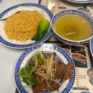 Apollo duck อพอลโล่ดั๊ก 👍 🍤🦆ข้าวหน้าเป็ด บะหมี่เกี๊ยวกุ้ง ข้าวหน้าไก่ หมูกรอบอร่อย ชานมฮ่องกง เป็ดย่างฮ่องกง หมูแดง roast duck bbq pork wonton mee หมูกรอบฮ่องกง เป็ดย่างโฟว์ซีซั่น บะหมี่เกี๊ยว สาทร