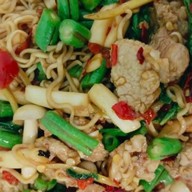 ผัดกระเพรา ตามสั่ง By คุณนิ@นวนคร.