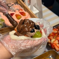 YAKINMOCHI (โมจิครีมชีสผลไม้สด) เจเจมอลล์ชั้น 1