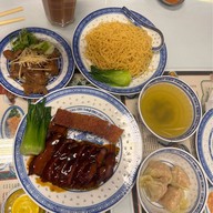 Apollo duck อพอลโล่ดั๊ก 👍 🍤🦆ข้าวหน้าเป็ด บะหมี่เกี๊ยวกุ้ง ข้าวหน้าไก่ หมูกรอบอร่อย ชานมฮ่องกง เป็ดย่างฮ่องกง หมูแดง roast duck bbq pork wonton mee หมูกรอบฮ่องกง เป็ดย่างโฟว์ซีซั่น บะหมี่เกี๊ยว สาทร