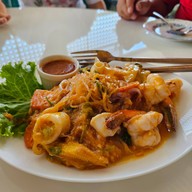 โกจู คาเฟ่ แพไม้ 1