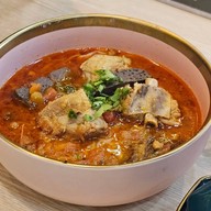 แอ่วบ้านเหลือง