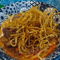 ทรงภพเตี๋ยวและข้าวซอย บ้านสวน