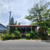 ร้านข้าวขาหมูคุณแม่ เกาะยอ