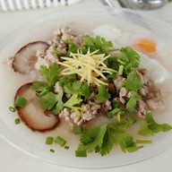 เมนูของร้าน Food @ Modern