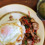 ร้านข้าวขาหมูคุณแม่ เกาะยอ