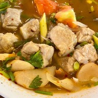 เกาเหลาอากง (Grandpa's Pork Blood Soup) เกาเหลาอากง