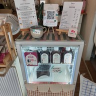 บรรยากาศ Lhan's cafe by Chalai's Recipe