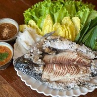 เมียงปลาเผาสามแยกห้วยสะพานเจ้าเก่า  อาหารอีสาน ห้วยสะพาน