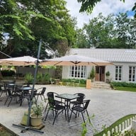 บรรยากาศ ผลิ : phli cafe x khaosoi -