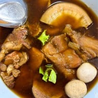 ก๋วยเตี๋ยวเนื้อบิ๊กสุราชวัตร Bigsu beef noodle 陈牛肉面-曼谷 เขตราชวัตร