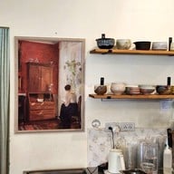 บรรยากาศ ผลิ : phli cafe x khaosoi -