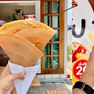 หมีกินเครป ( เครป & น้ำ & ปังปิ้ง)