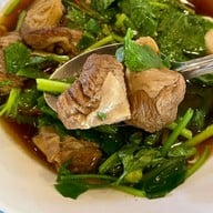 เกาเหลาอากง (Grandpa's Pork Blood Soup) เกาเหลาอากง