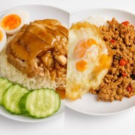 ไก่ตุ๋นไก่กะเพราไก่ทอด & Café - ครัวคุณตุ๊ก ลาดพร้าว 12