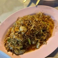 ร้านป้อมกินแล้วรวย -