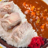 Hunter curry Chapter Market @Sukhumvit 26