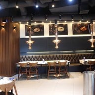 บรรยากาศ Myeongryun Jinsa Galbi Central Rama3