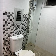 โรงแรมวิเศษโฮเต็ล