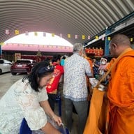 วัดเนินกระบก