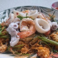 สุกี้ & ยำ  @บ้านแม่ พระประแดง