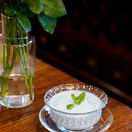 เมนูของร้าน ปูนแดงแกงร้อน Thai Cuisine สาทร