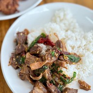 บ้านขาว อร่อยซอย 6