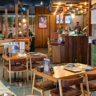 MAGURO Sushi เอสพลานาด รัชดาภิเษก