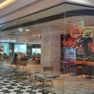 หน้าร้าน Starbucks Major Cineplex Sukhumvit