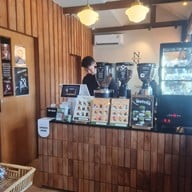 NERAMIT COFFEE ROASTER-เนรมิต คอฟฟี่ โรสเตอร์ สาขารวมโชค