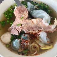 ก๋วยเตี๋ยวปากหม้อบาทเดียว  บางคล้า (ข้างกรมที่ดิน)