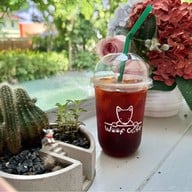 Jungle De Woof Cafe