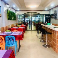 หน้าร้าน Shahi Indian Restaurant (Oldest Beach Road Indian Restaurant) -