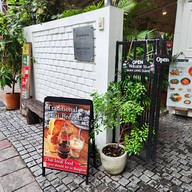 หน้าร้าน Baan Langsuan