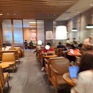 บรรยากาศ Starbucks Central Ladprao