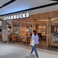 หน้าร้าน Starbucks Central Ladprao